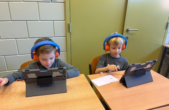  (vergroot foto)