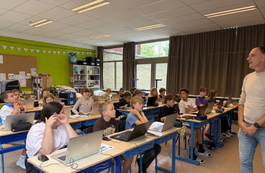  (vergroot foto)